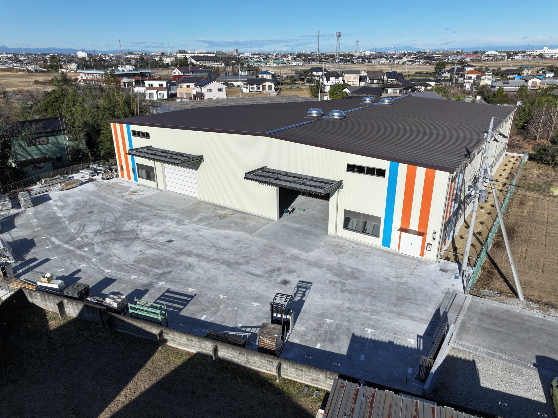 新規倉庫では上空俯瞰撮影とSNS用動画制作を担当しました。